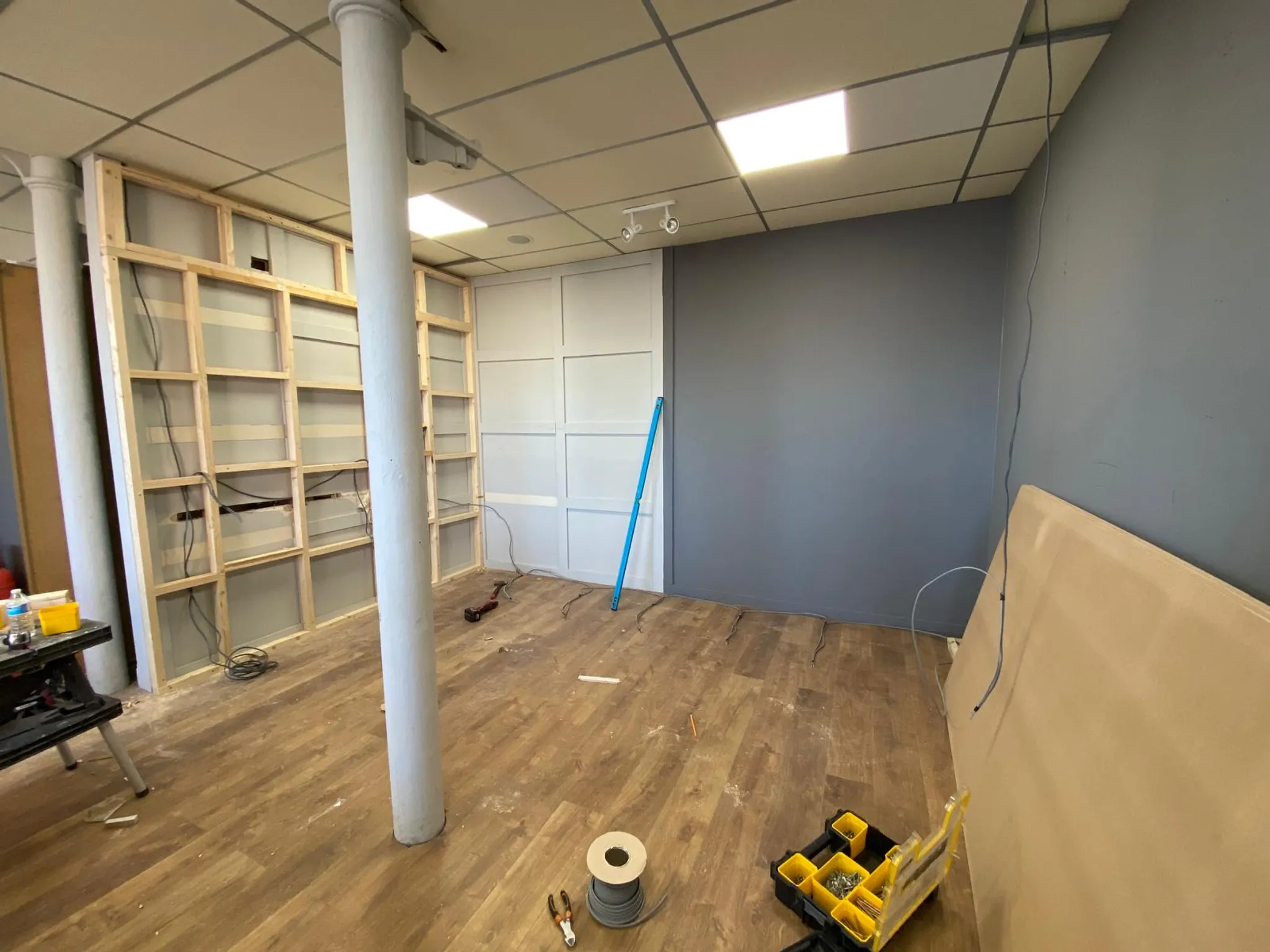 Kitchen Fabric Technicians Table