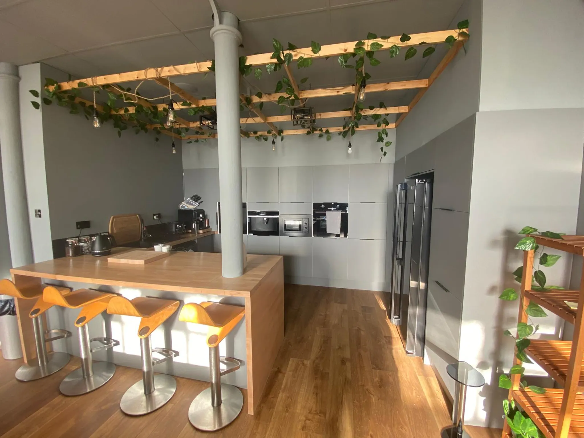 Kitchen Fabric Technicians Table - Image 19